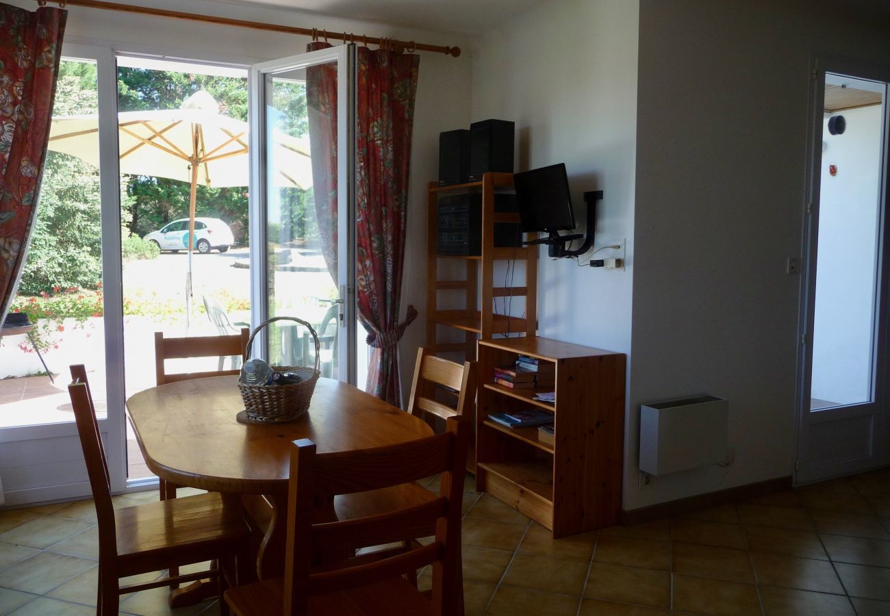 Terraced House in Commequiers - Country break for 6 with swimming pool