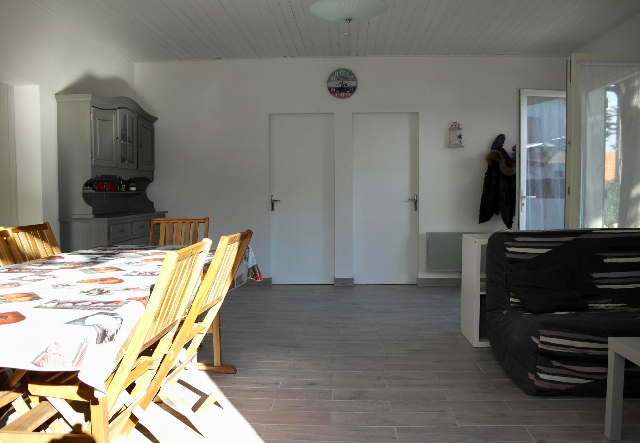 House in Notre-Dame-de-Monts - Charming house at 500 m from the coast for 4