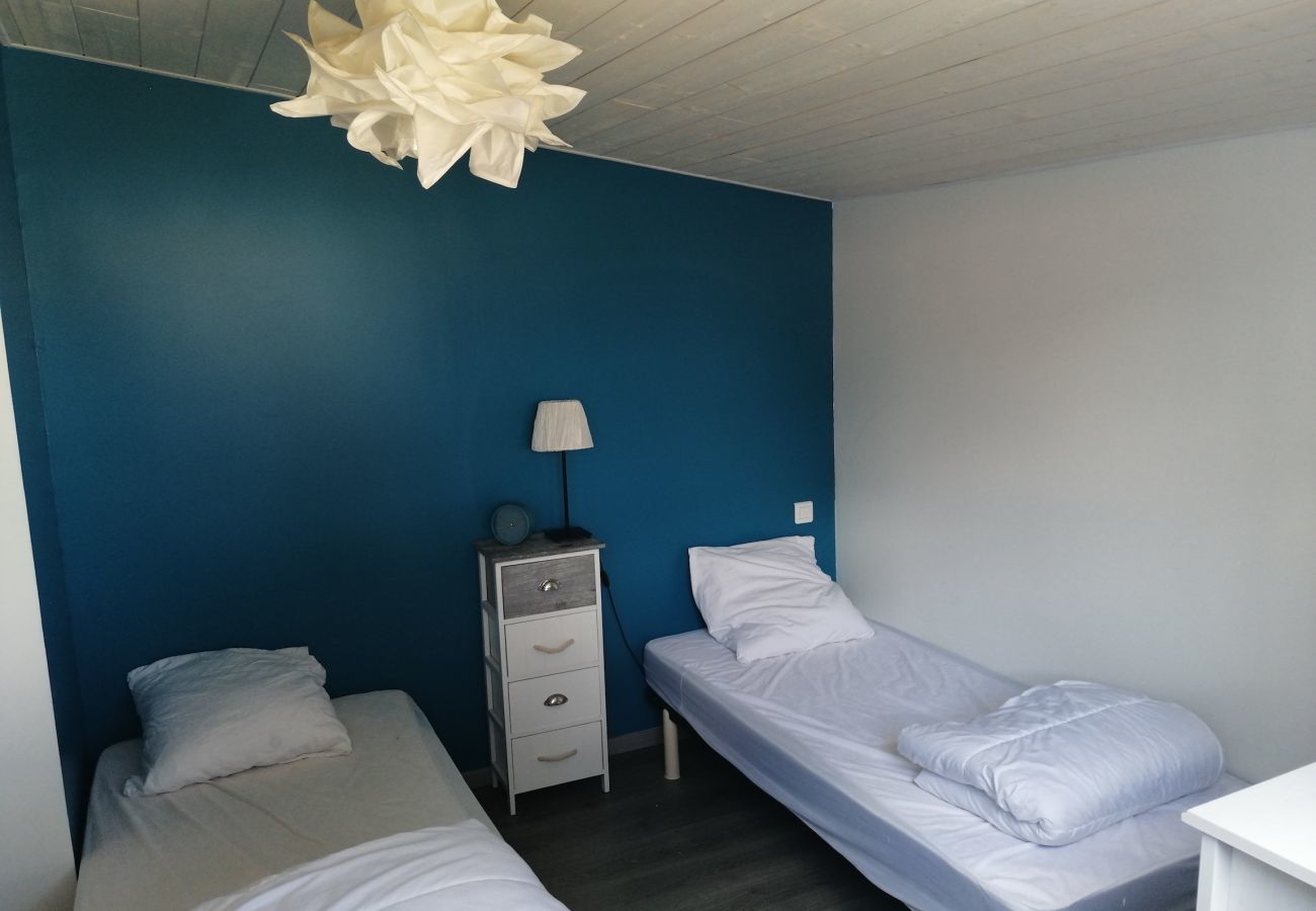 House in Notre-Dame-de-Monts - Charming house at 500 m from the coast for 4