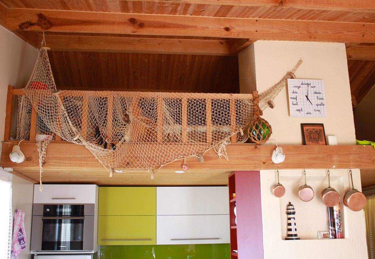 House in Bretignolles-sur-Mer - Coastal Cottage for 4 - Heated Pool