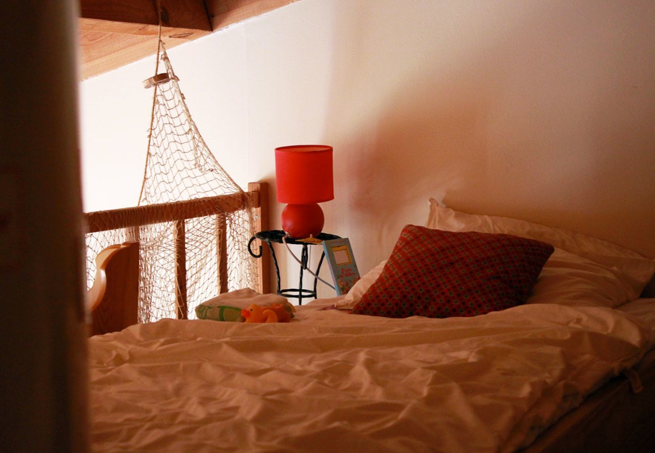 House in Bretignolles-sur-Mer - Coastal Cottage for 4 - Heated Pool