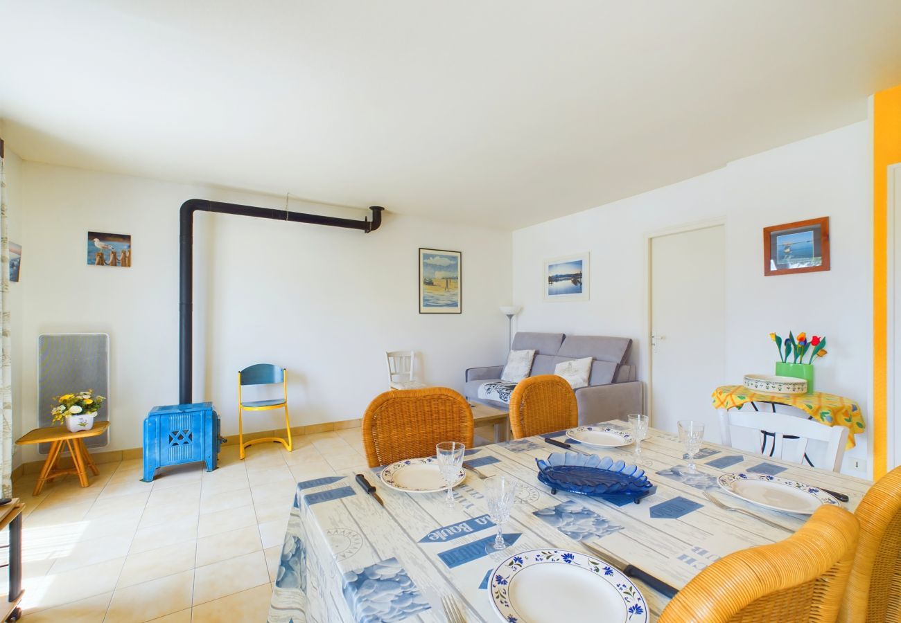 House in Le Fenouiller - House with garden - Between beach and river