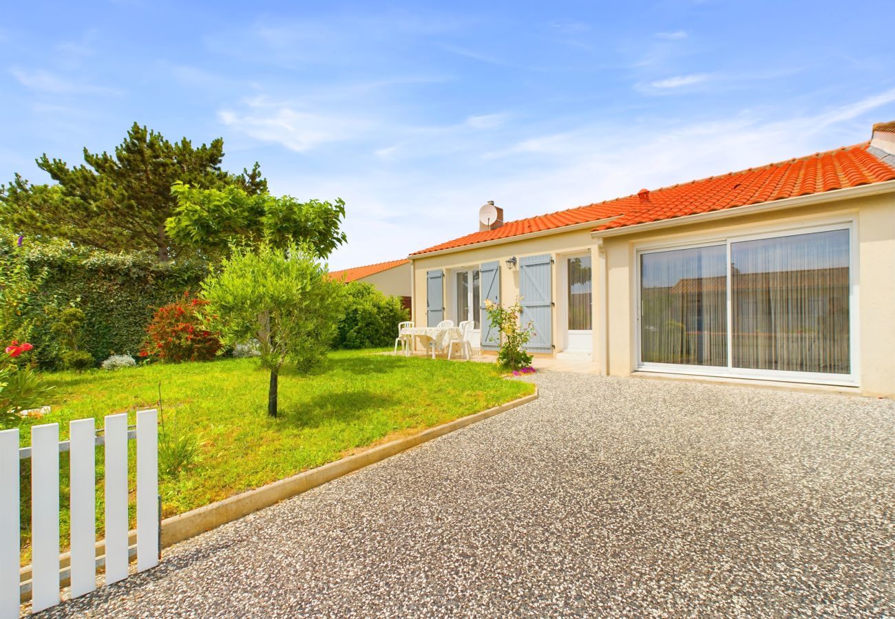 House in Le Fenouiller - House with garden - Between beach and river