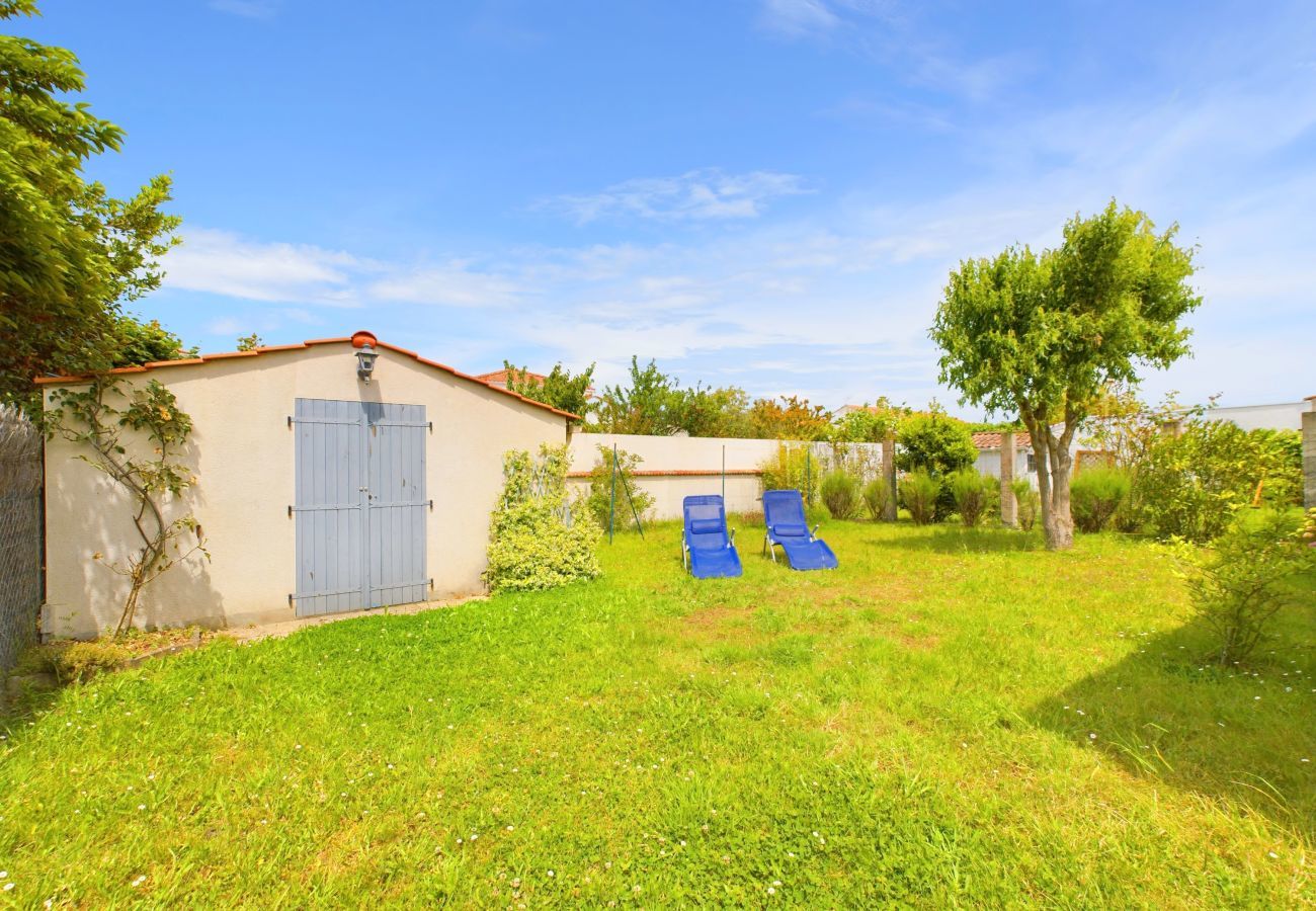House in Le Fenouiller - House with garden - Between beach and river