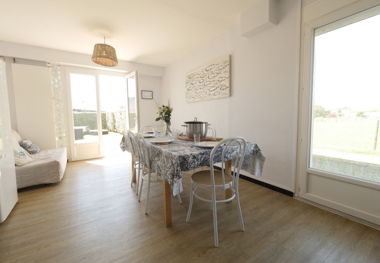House in Saint-Gilles-Croix-de-Vie - A large holiday home for 10 close to the sea