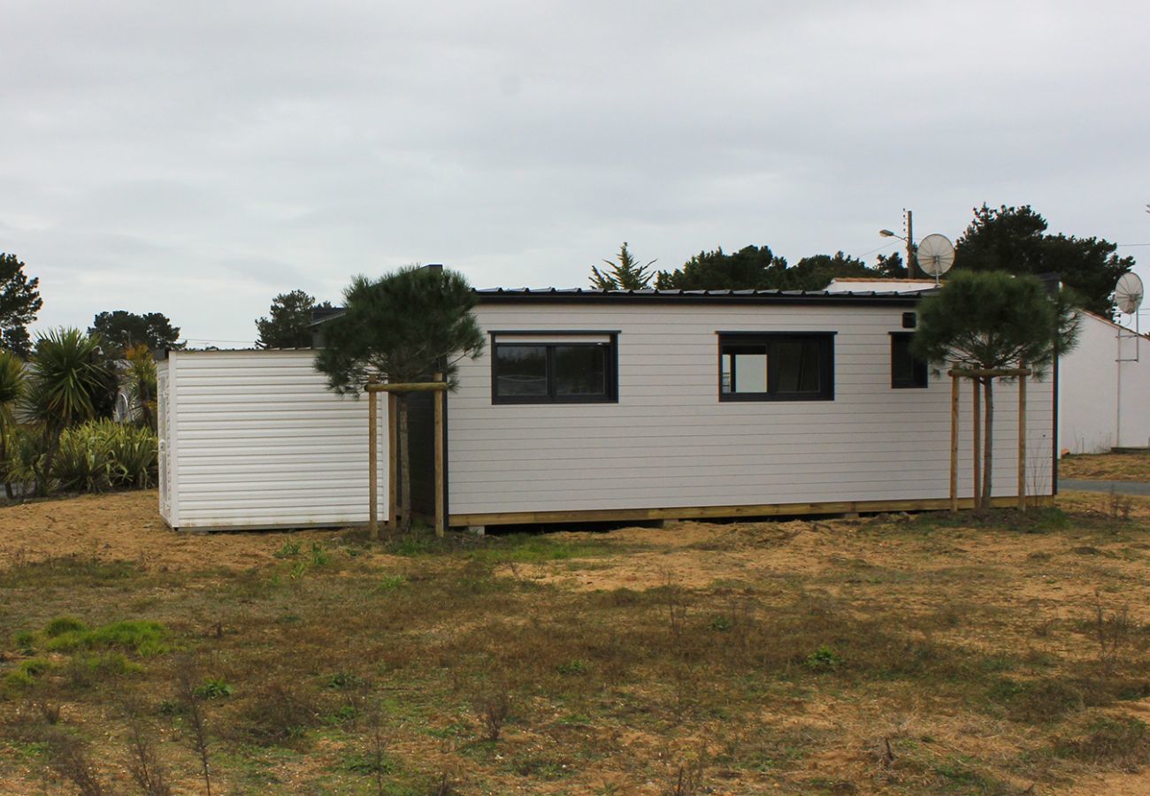 Chalet in Saint-Hilaire-de-Riez - Chalet for 6, estate with swimming pool