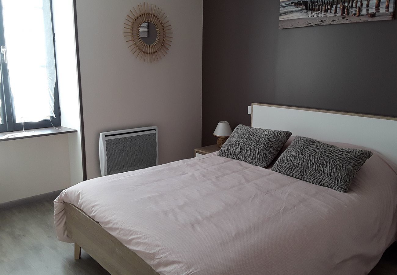 House in Arçais - A charming house for a stay in the green