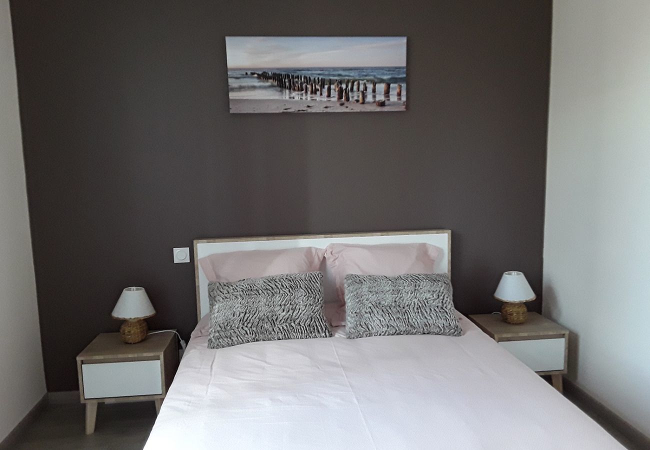House in Arçais - A charming house for a stay in the green
