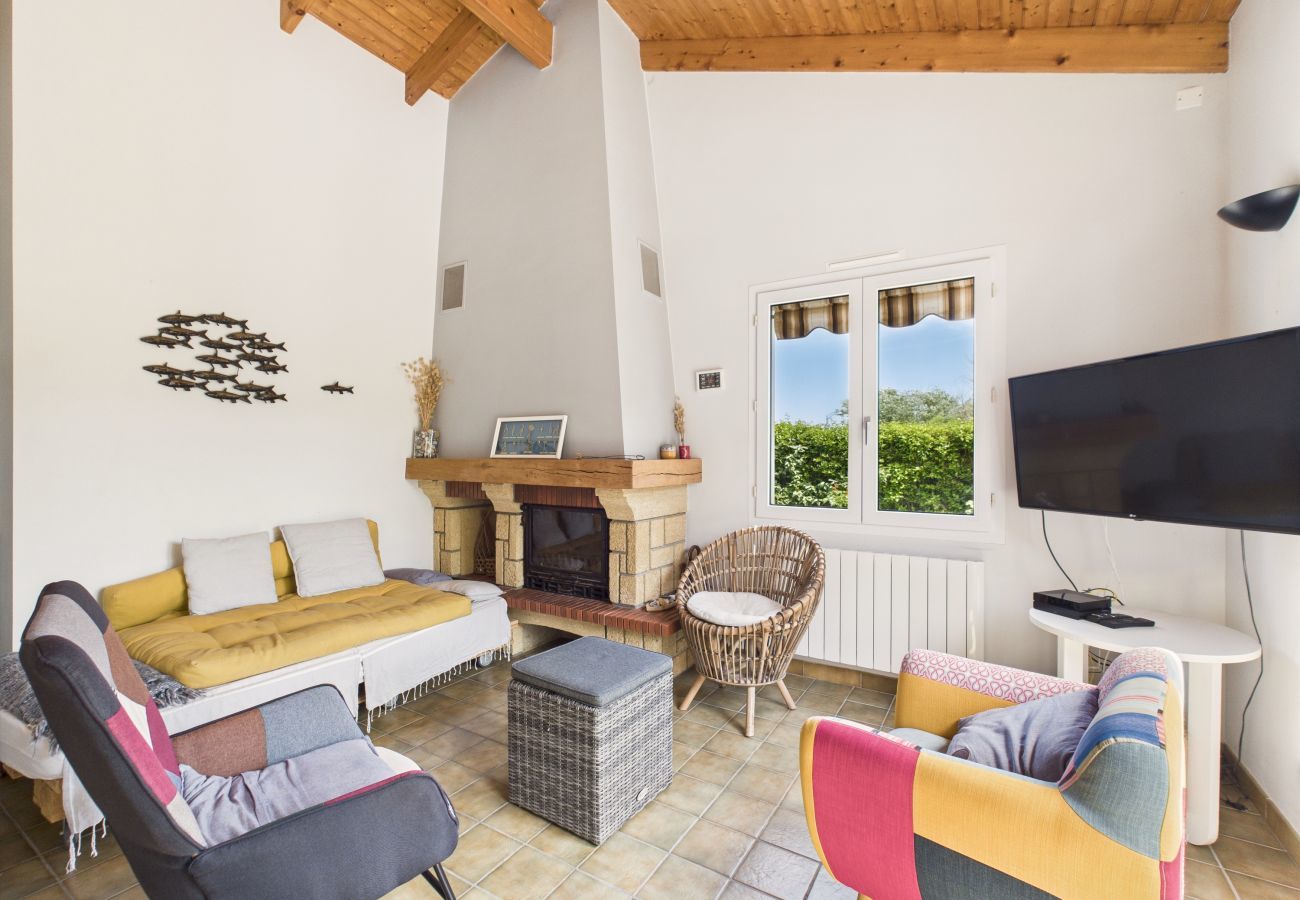 House in Bretignolles-sur-Mer - A house for 10 with garden near the sea 