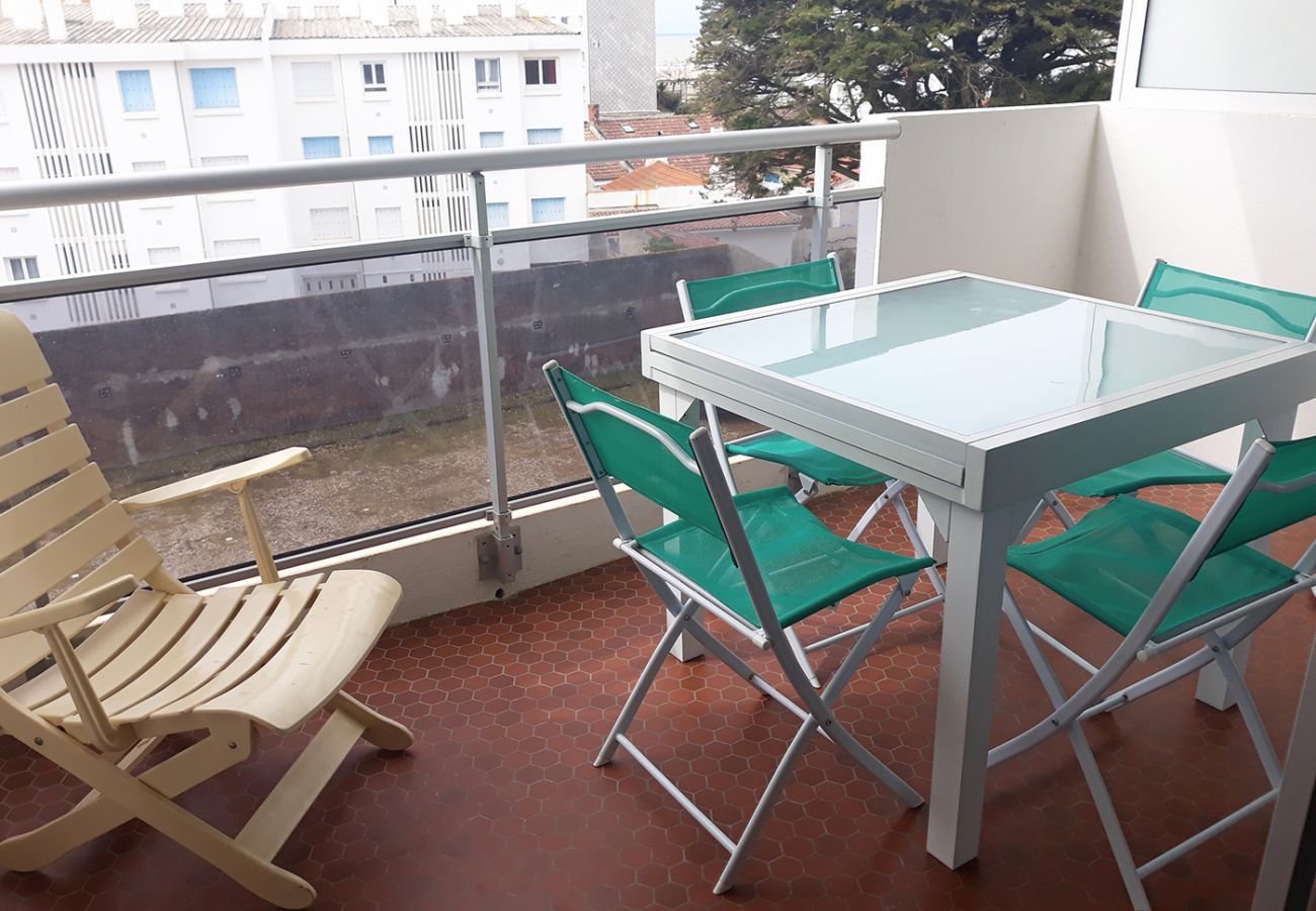 Apartment in Saint-Jean-de-Monts - Ideal location, 200m from the beach