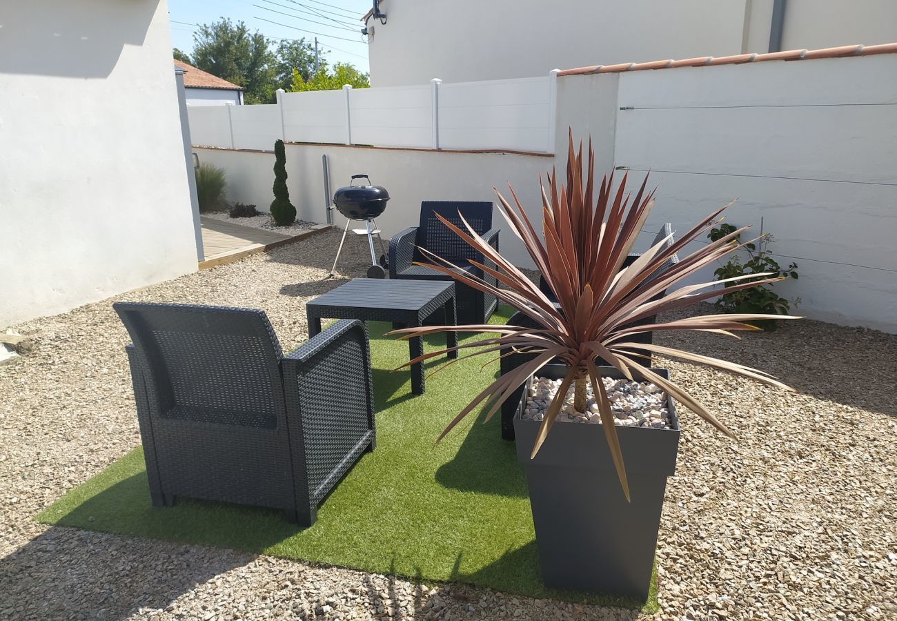House in Talmont-Saint-Hilaire - Holidays for 6 in Talmont St Hilaire