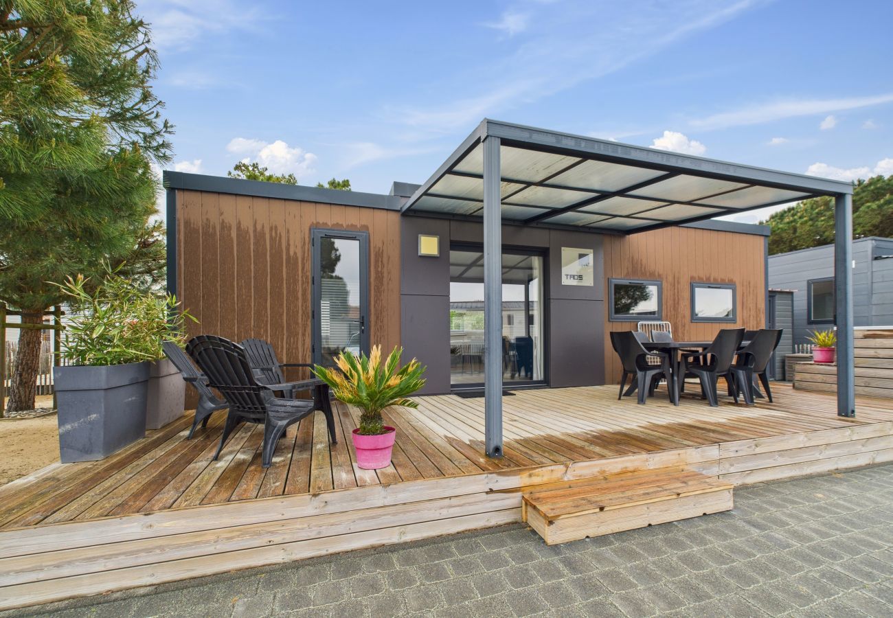 Chalet in Saint-Hilaire-de-Riez - Nice chalet in a residence in St Hilaire
