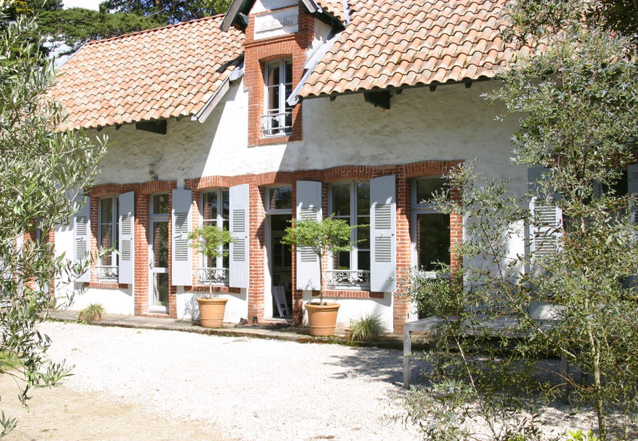 House in Noirmoutier-en-l´Ile - Traditional villa for 8 - 550m from the beach