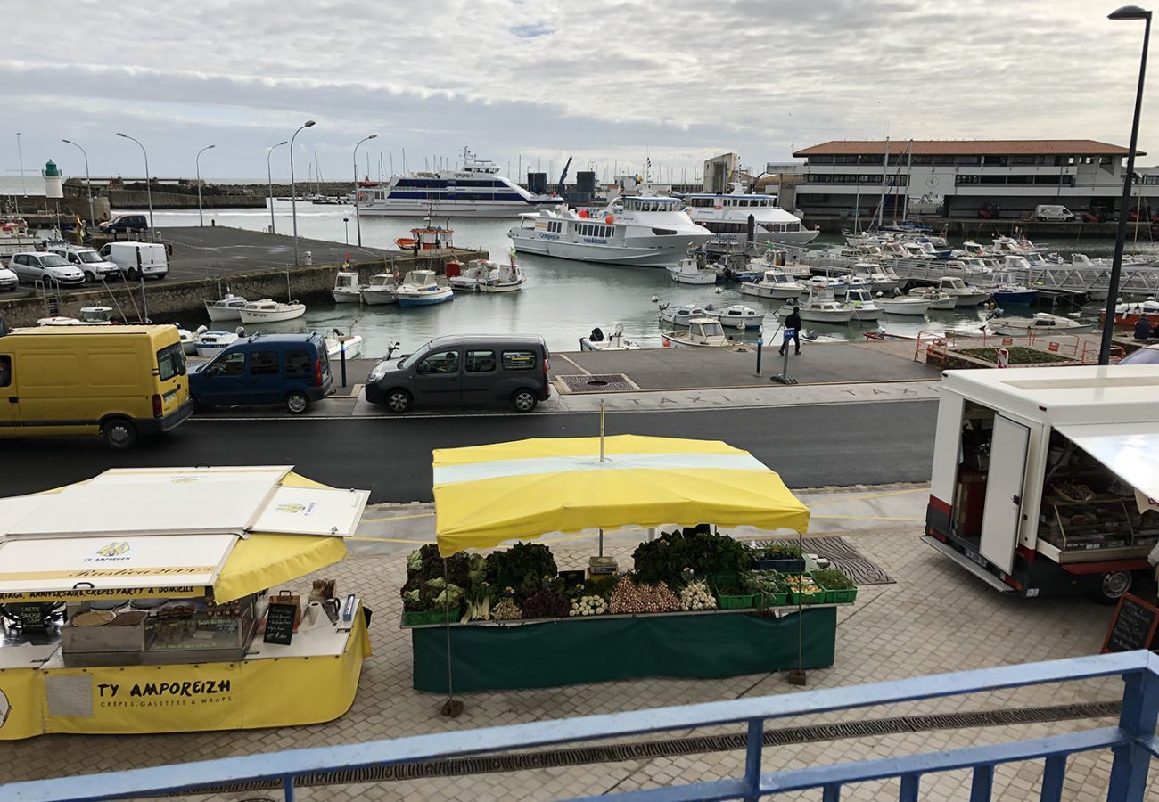 Apartment in L´Ile-d´Yeu -  Stopover at the Port of Île d'Yeu
