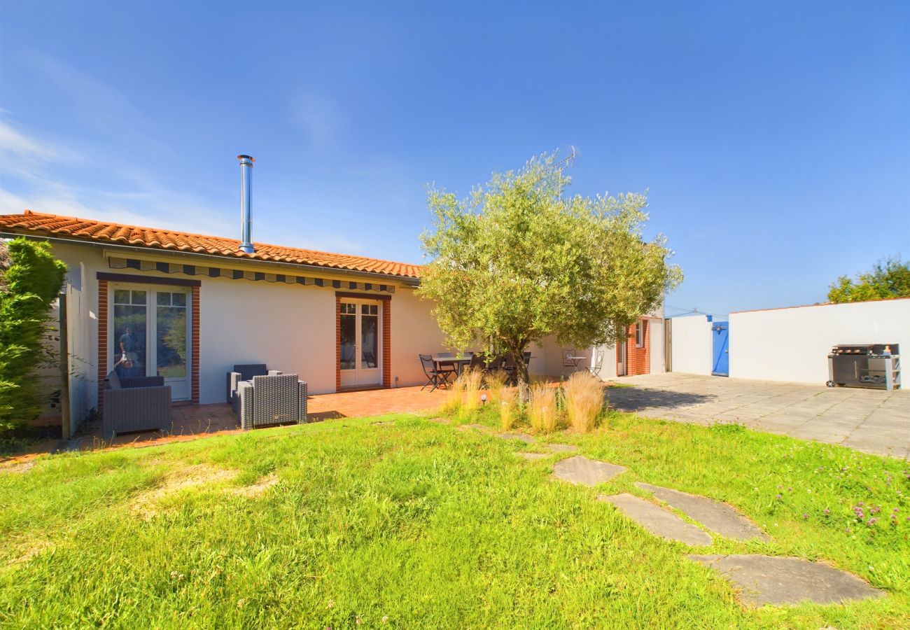 House in Brem-sur-Mer - Brem sur Mer - Large house for 9- 4 bedrooms