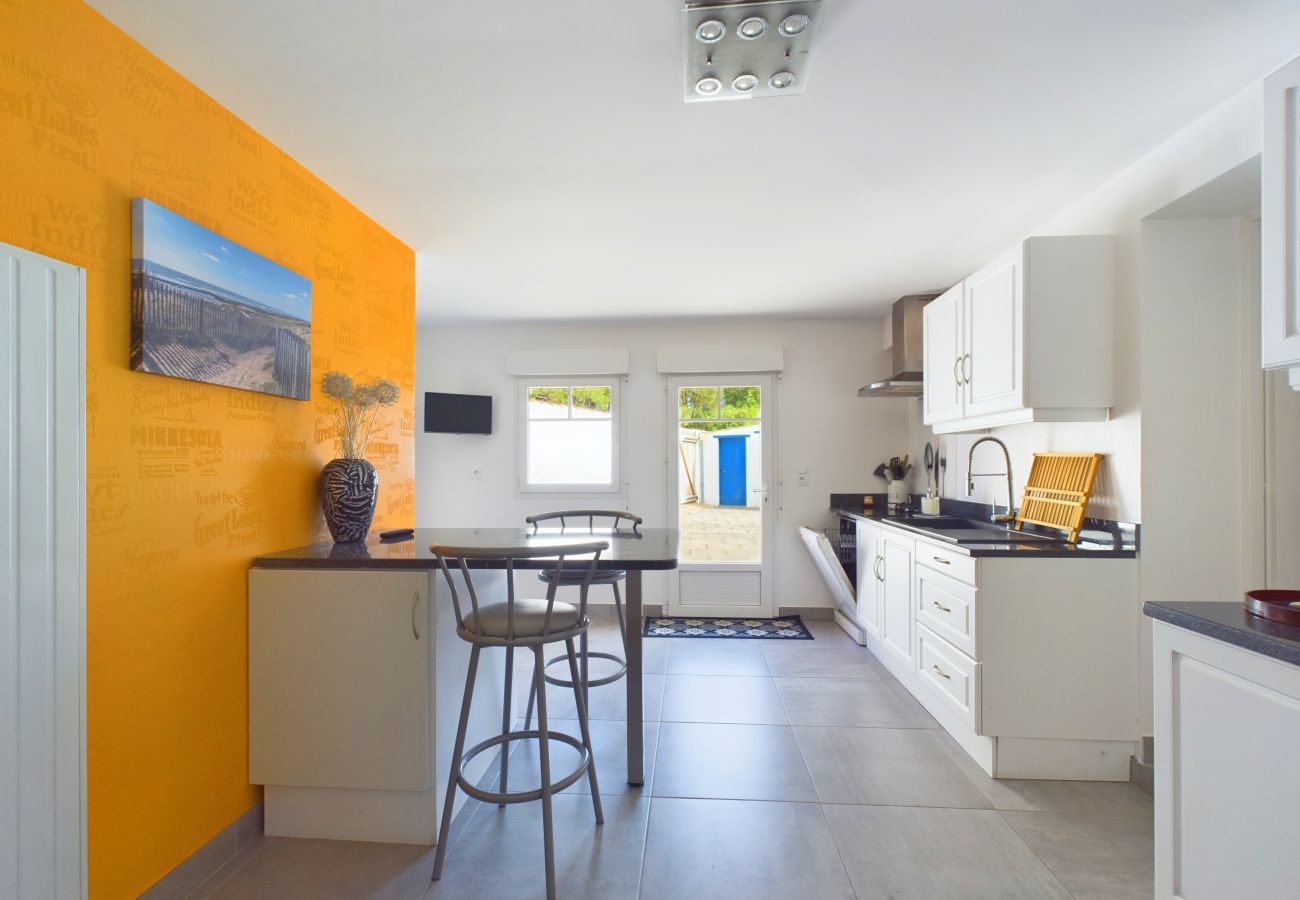 House in Brem-sur-Mer - Brem sur Mer - Large house for 9- 4 bedrooms
