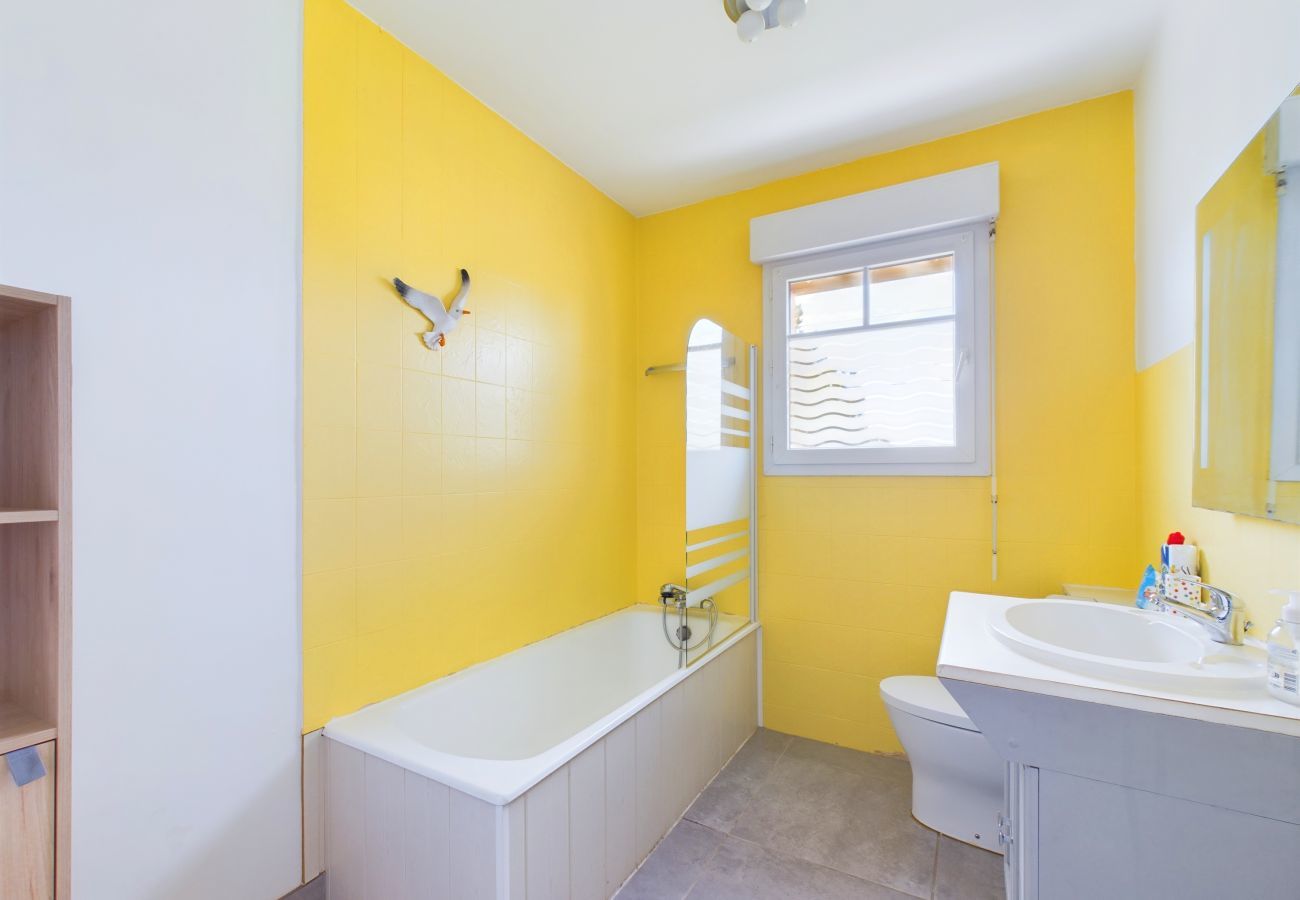 House in Brem-sur-Mer - Brem sur Mer - Large house for 9- 4 bedrooms