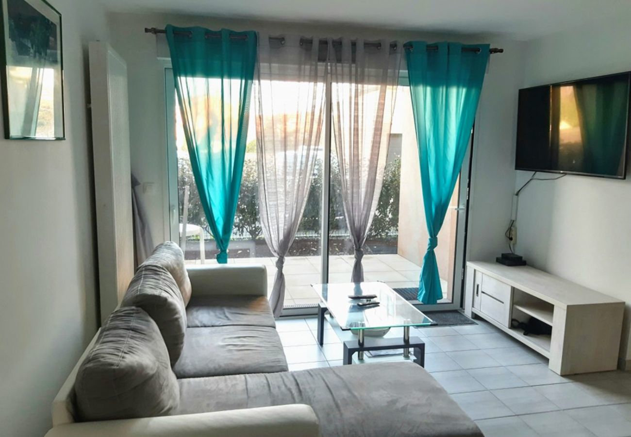 Apartment in Saint-Hilaire-de-Riez - Flat for 4 , 150m from the beach in Sion