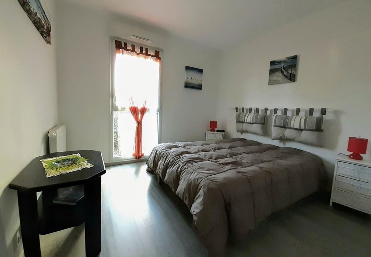 Apartment in Saint-Hilaire-de-Riez - Flat for 4 , 150m from the beach in Sion