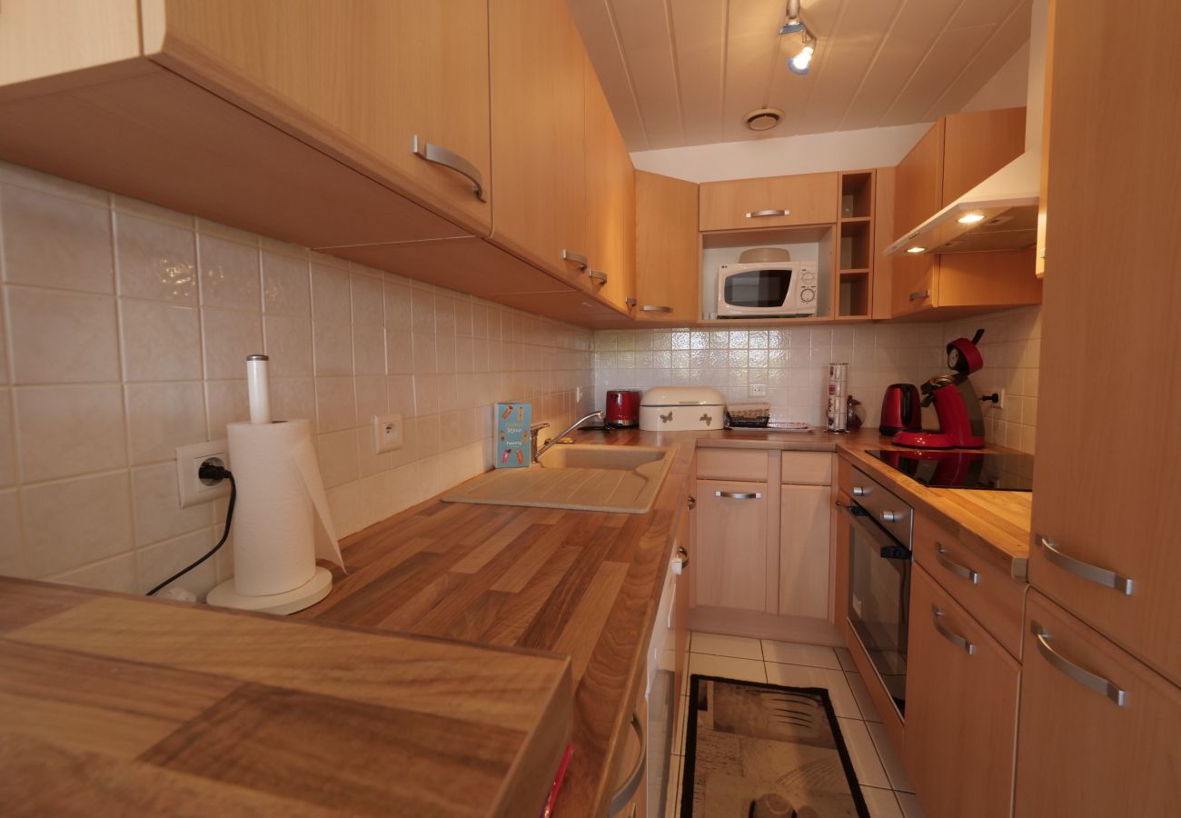 Apartment in Saint-Gilles-Croix-de-Vie - An apartment for 4 on the marina of St-Gilles