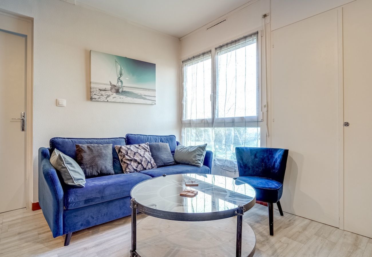 Apartment in Saint-Jean-de-Monts - Apartment for 4 - Beach 250m away in St Jean de Monts
