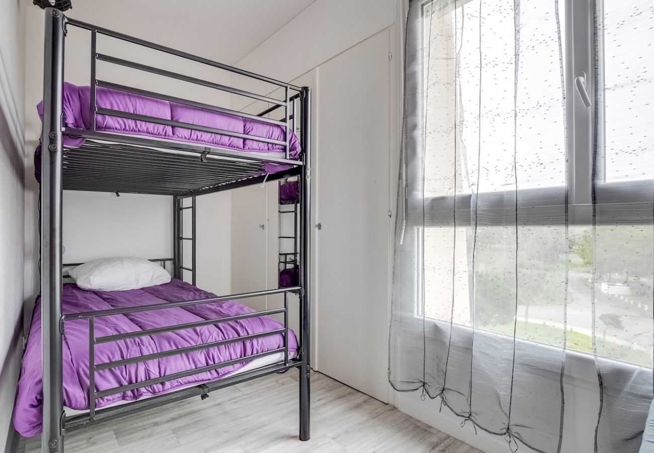 Apartment in Saint-Jean-de-Monts - Apartment for 4 - Beach 250m away in St Jean de Monts