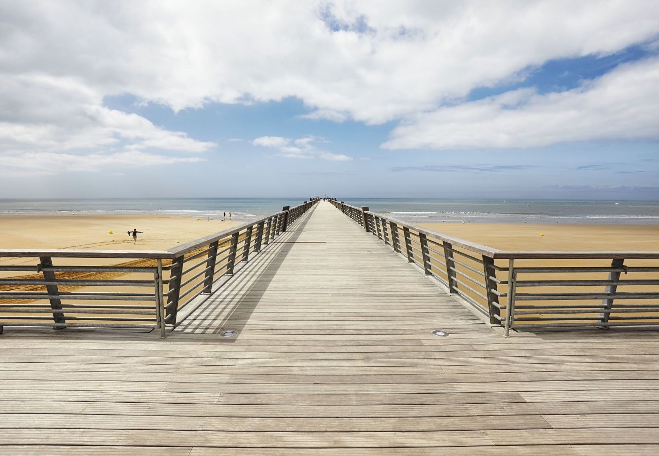 Apartment in Saint-Jean-de-Monts - Apartment for 4 - Beach 250m away in St Jean de Monts