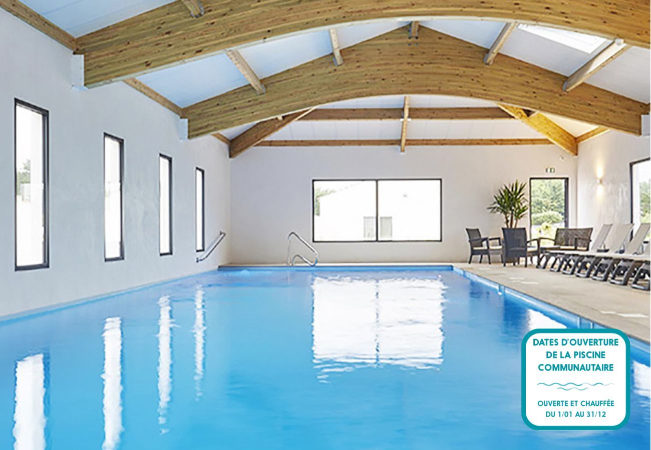 Chalet in Saint-Hilaire-de-Riez - Chalet for 5 - Indoor pool - St Hilaire