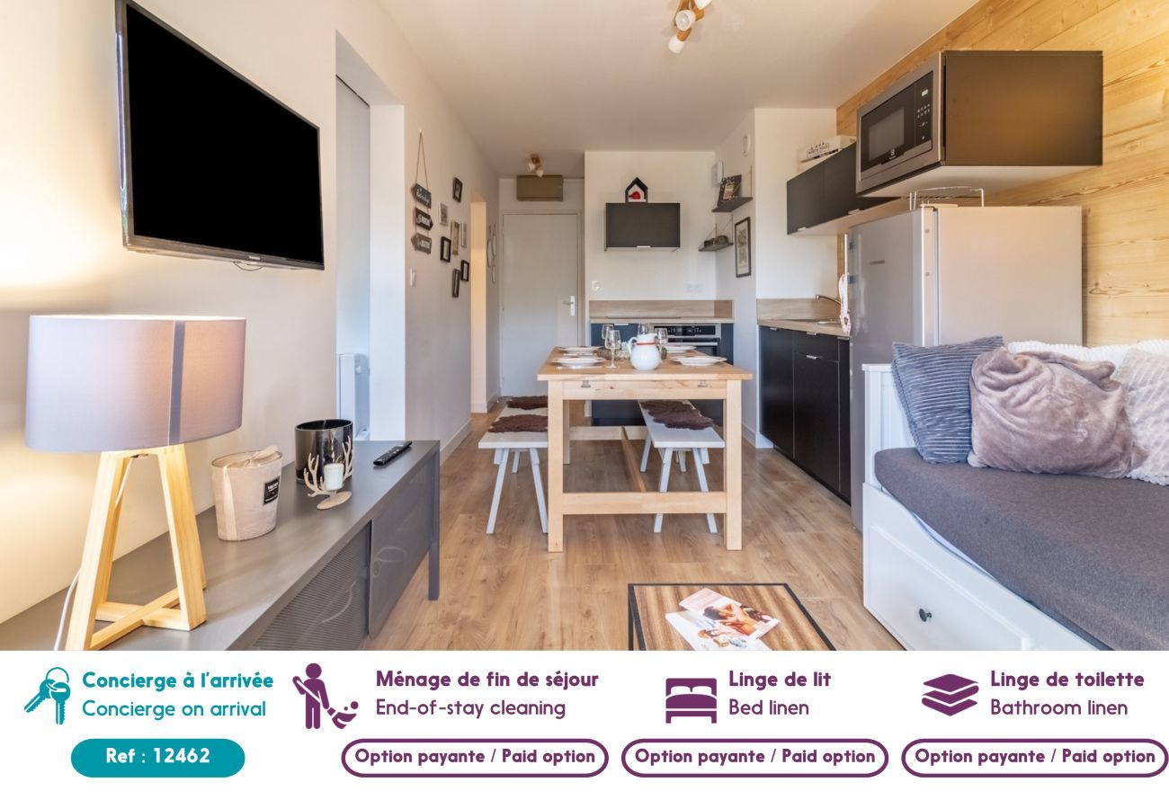 Apartment in Genos - 80m from the slopes - Apart for 4 adults/2 children