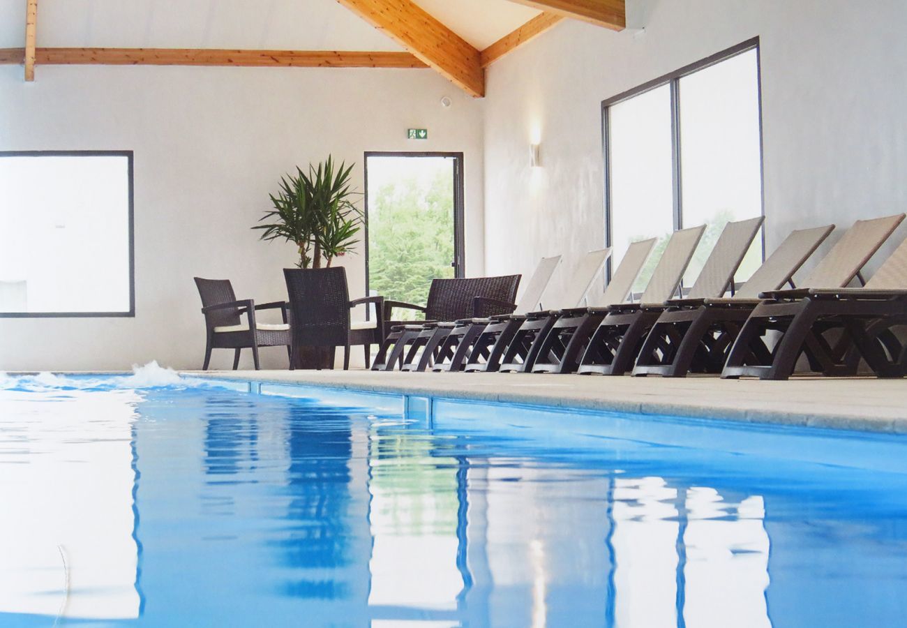 Chalet in Saint-Hilaire-de-Riez - Residence with swimming pool, chalet for 6