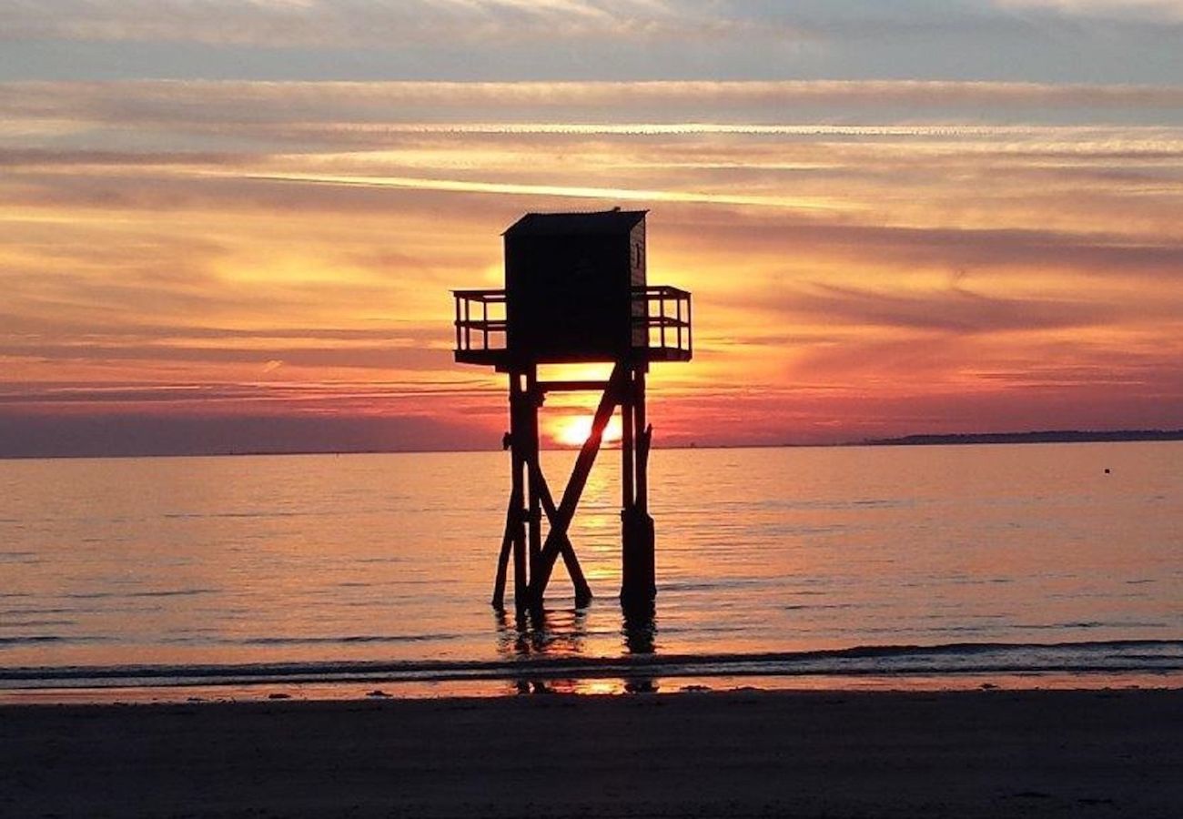 Apartment in Saint-Michel-Chef-Chef - Seaside holidays at Saint Michel