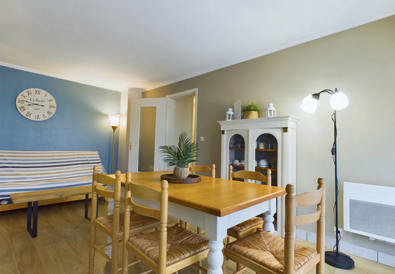 Apartment in Le Pouliguen - 850m from the beach, flat for 4
