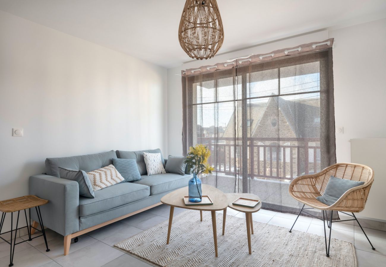 Apartment in Pléneuf-Val-André - 50m from the beach, seview flat for 6