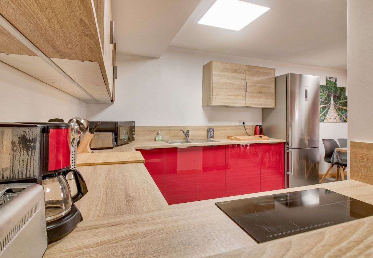 Apartment in Genos - 80m from the slopes, great flat for 15