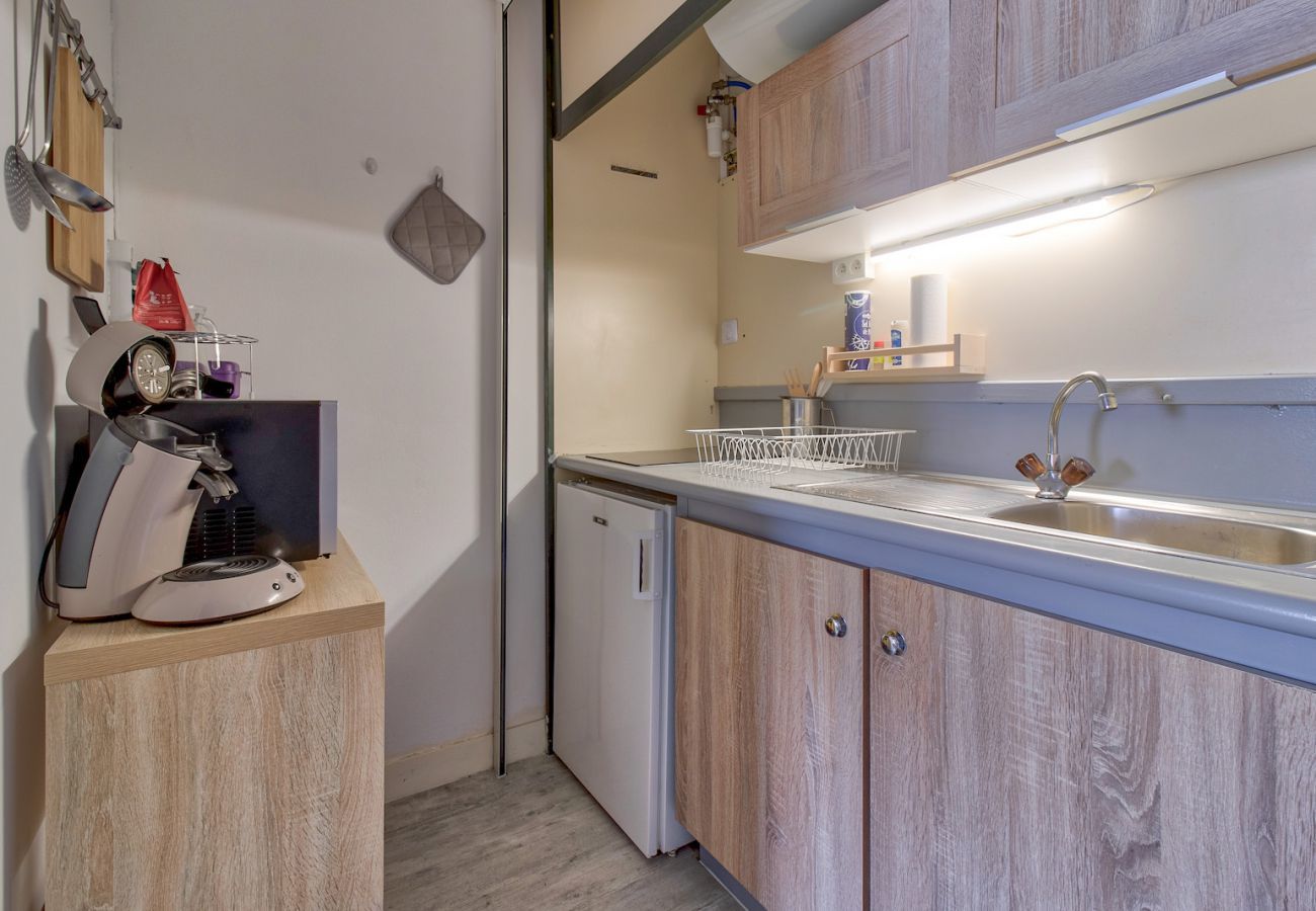 Apartment in Genos - Residence Les Gourgs Blancs - 80m from the slopes