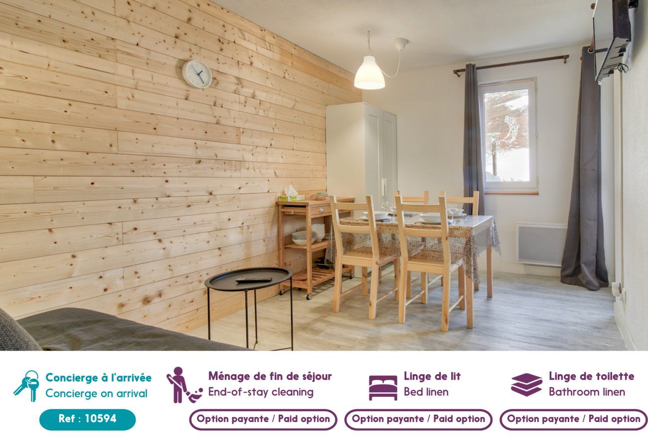 Apartment in Genos - Residence Les Gourgs Blancs - 80m from the slopes