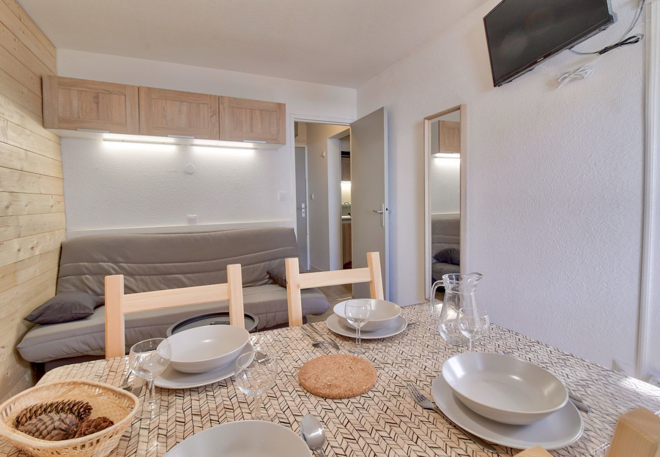 Apartment in Genos - Direct access to the slopes - flat for 4