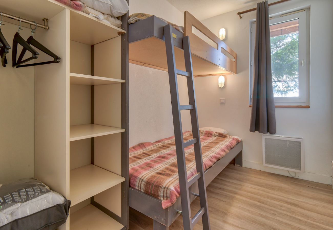 Apartment in Genos - Direct access to the slopes - flat for 4