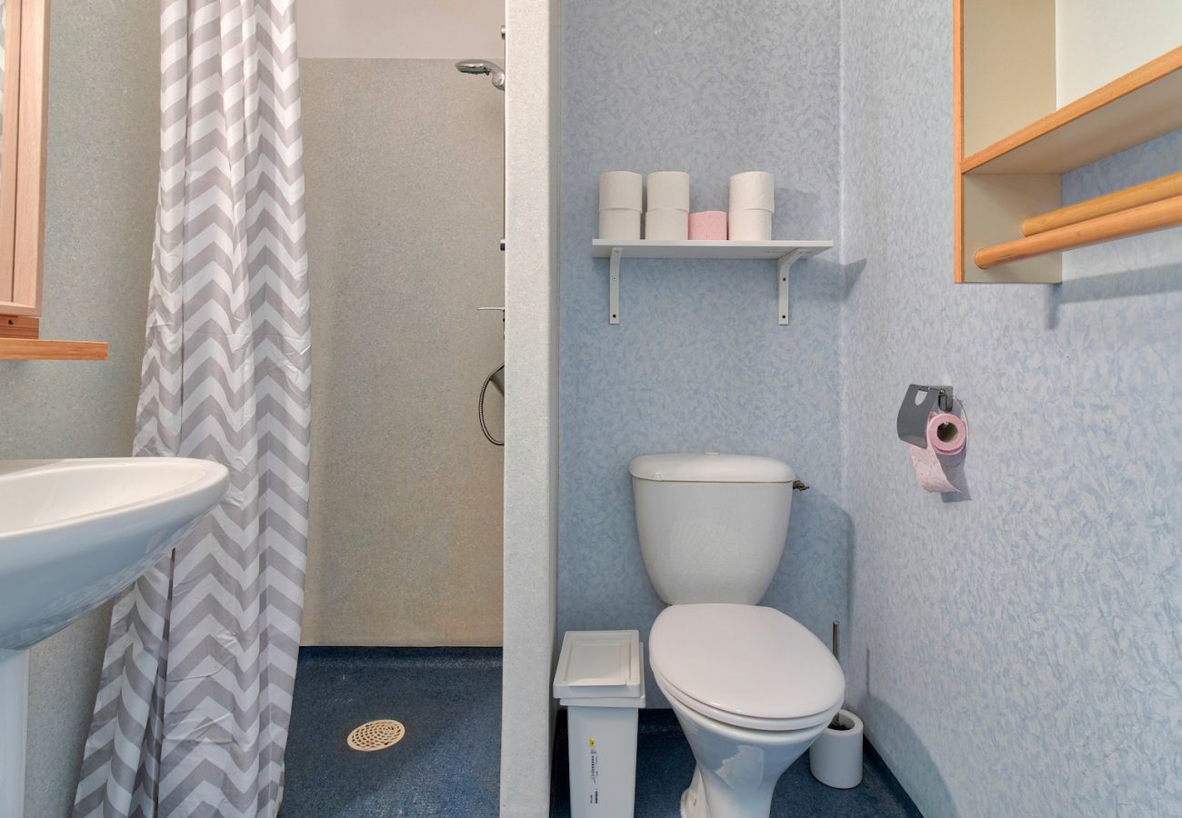 Apartment in Genos - Direct access to the slopes - flat for 4