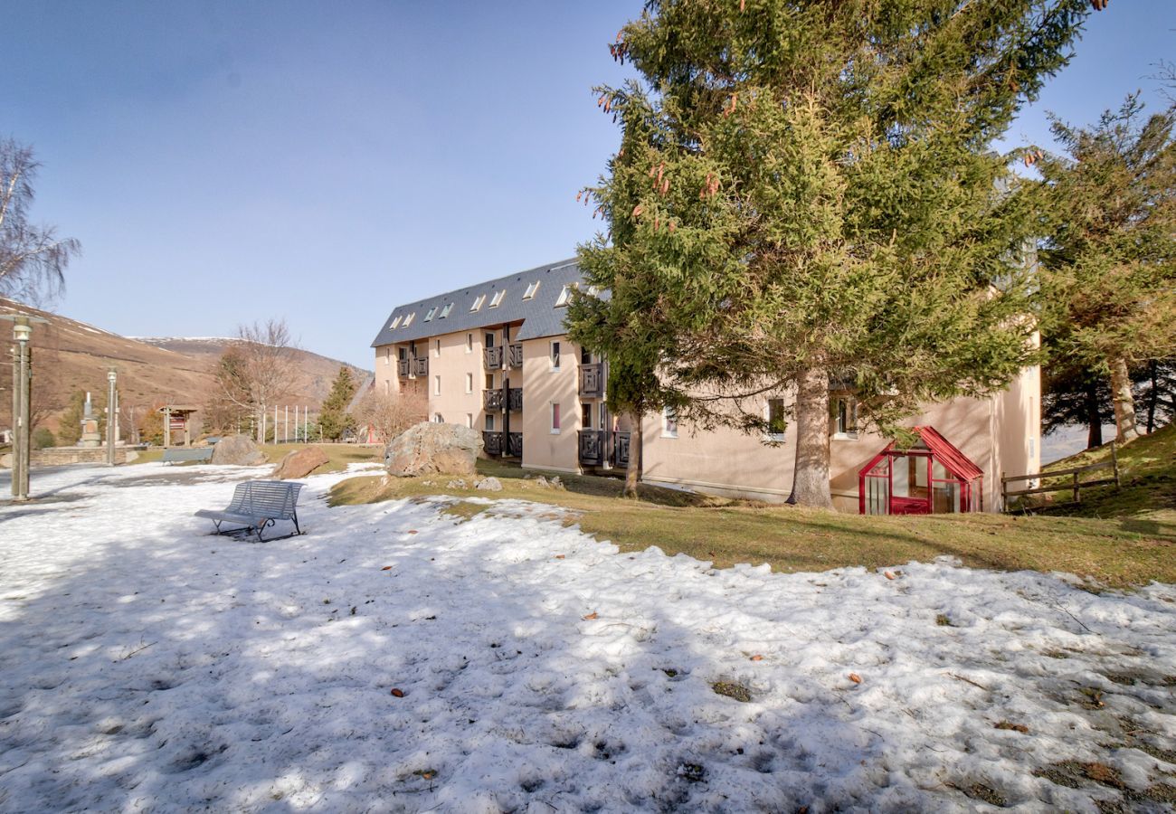 Apartment in Genos - Direct access to the slopes - flat for 4