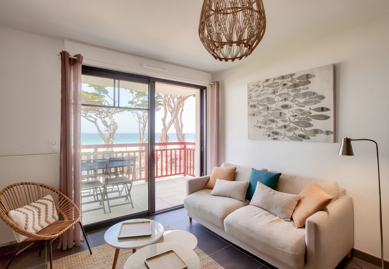 Apartment in Pléneuf-Val-André - Beautiful seafront flat for 2