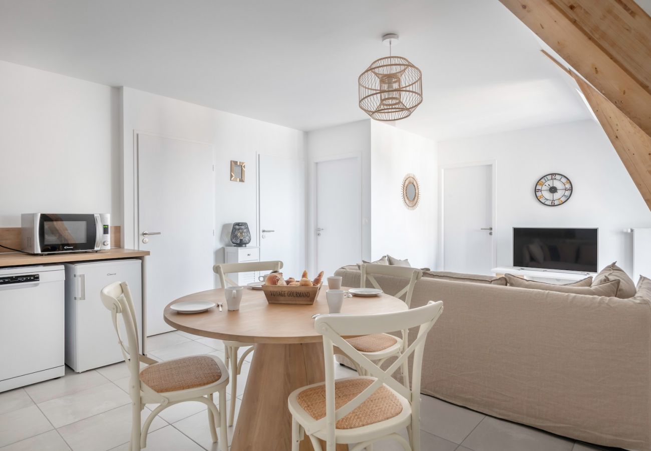 Apartment in Pléneuf-Val-André - Charming flat on the embankment of Pléneuf