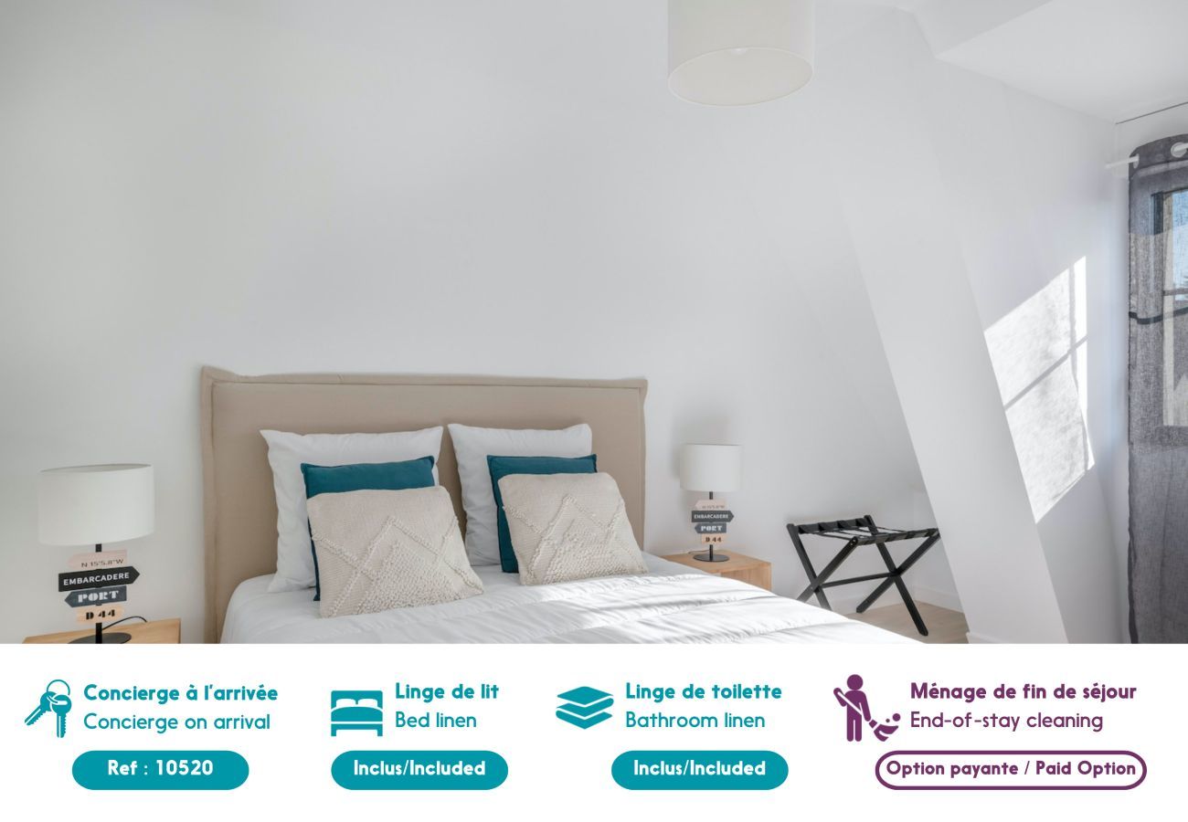 Apartment in Pléneuf-Val-André - 50m from the beach, beautiful roof flat