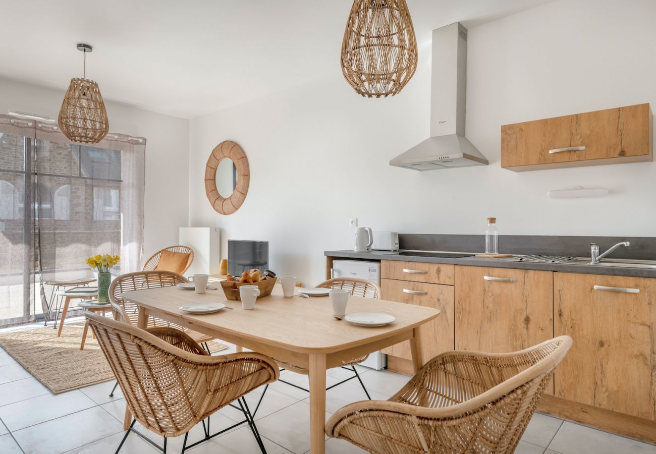 Apartment in Pléneuf-Val-André - 50m from the beach, lovely flat for 4