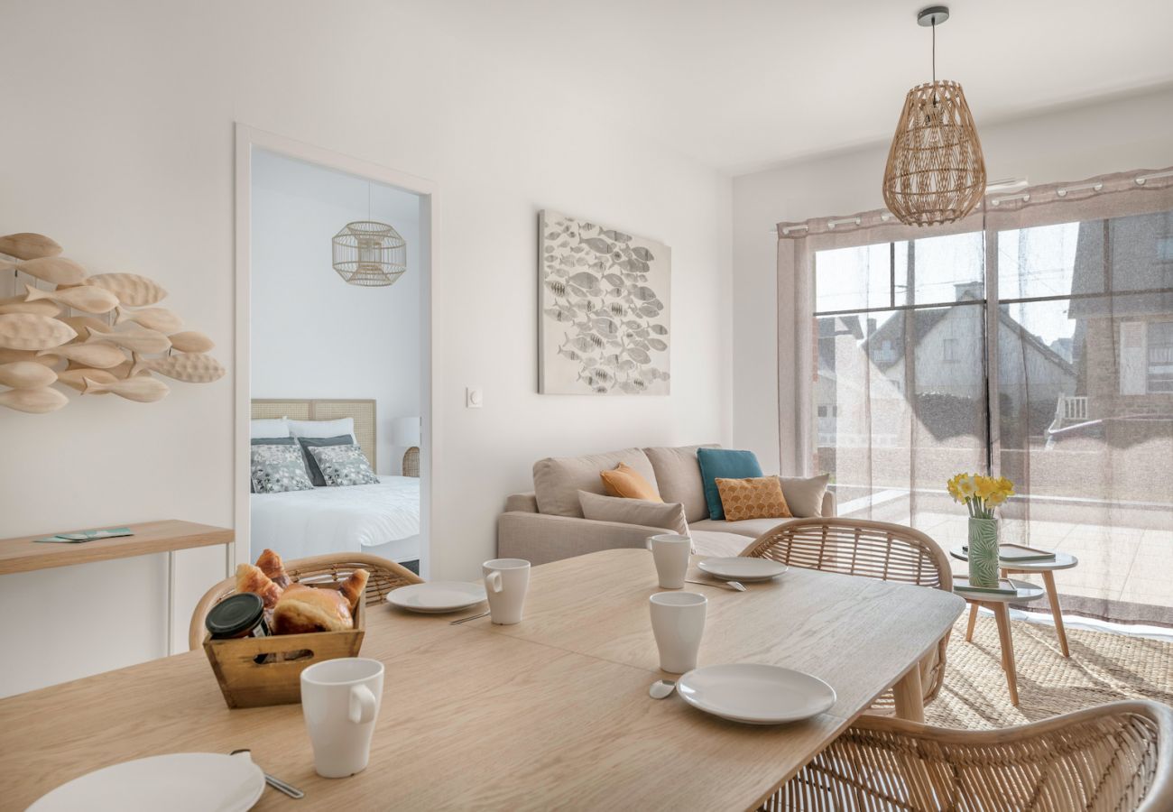 Apartment in Pléneuf-Val-André - 50m from the beach, lovely flat for 4