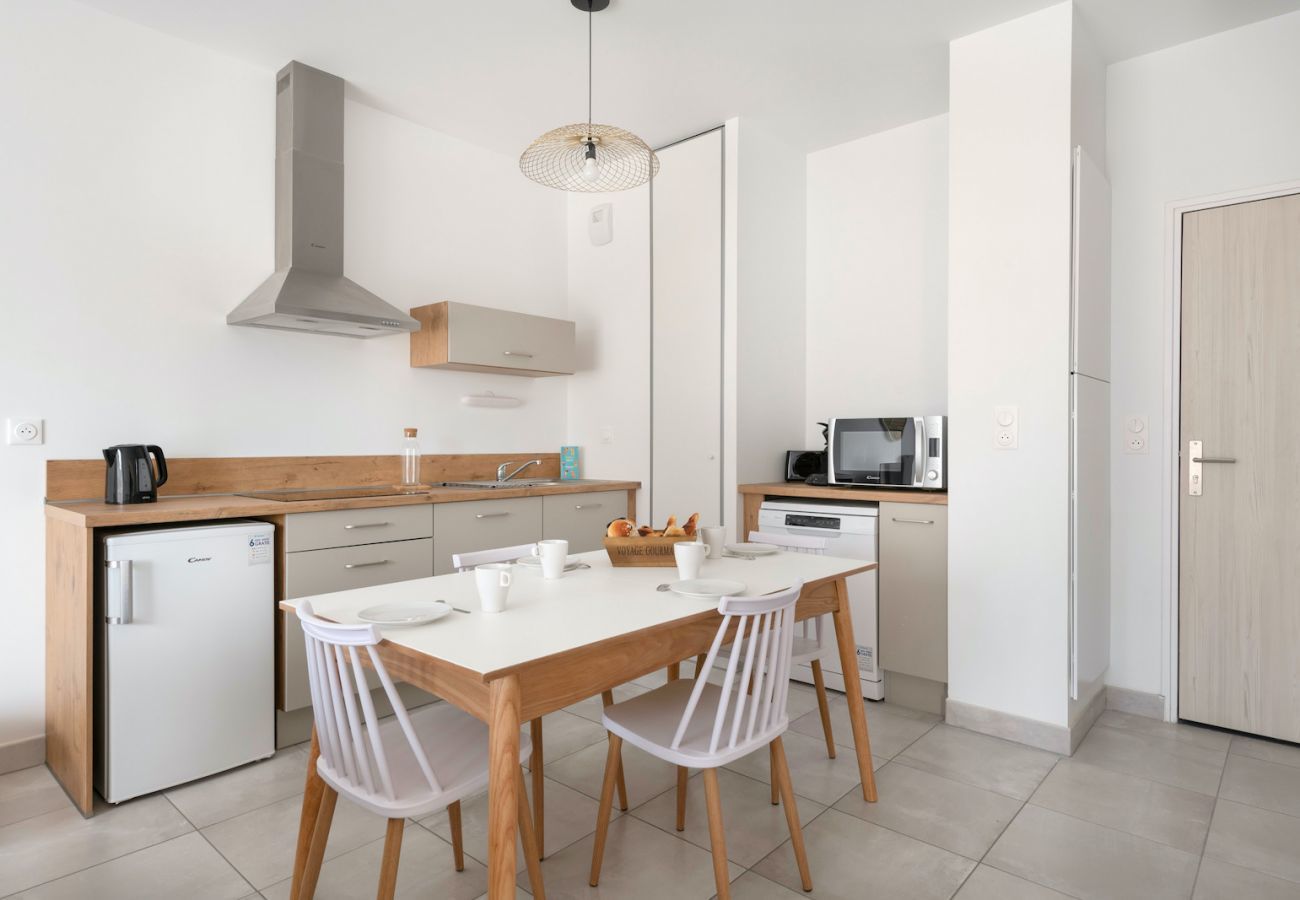 Apartment in Pléneuf-Val-André - 50m from the beach, nice flat for 4