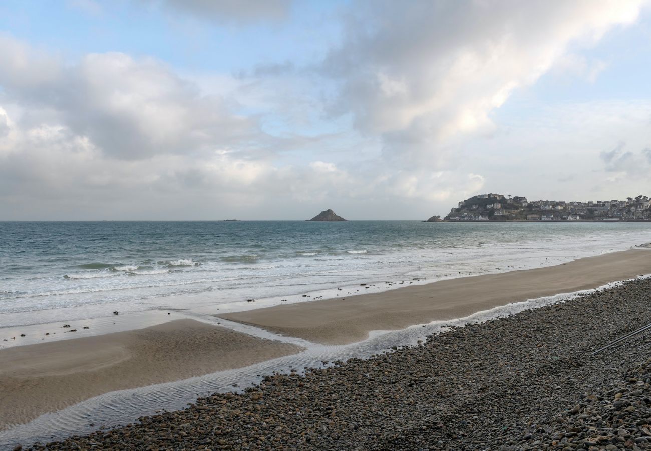 Apartment in Pléneuf-Val-André - 50m from the beach, nice flat for 4