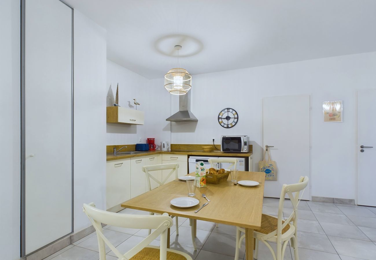 Apartment in Pléneuf-Val-André - 50m from the beach, nice flat for 6