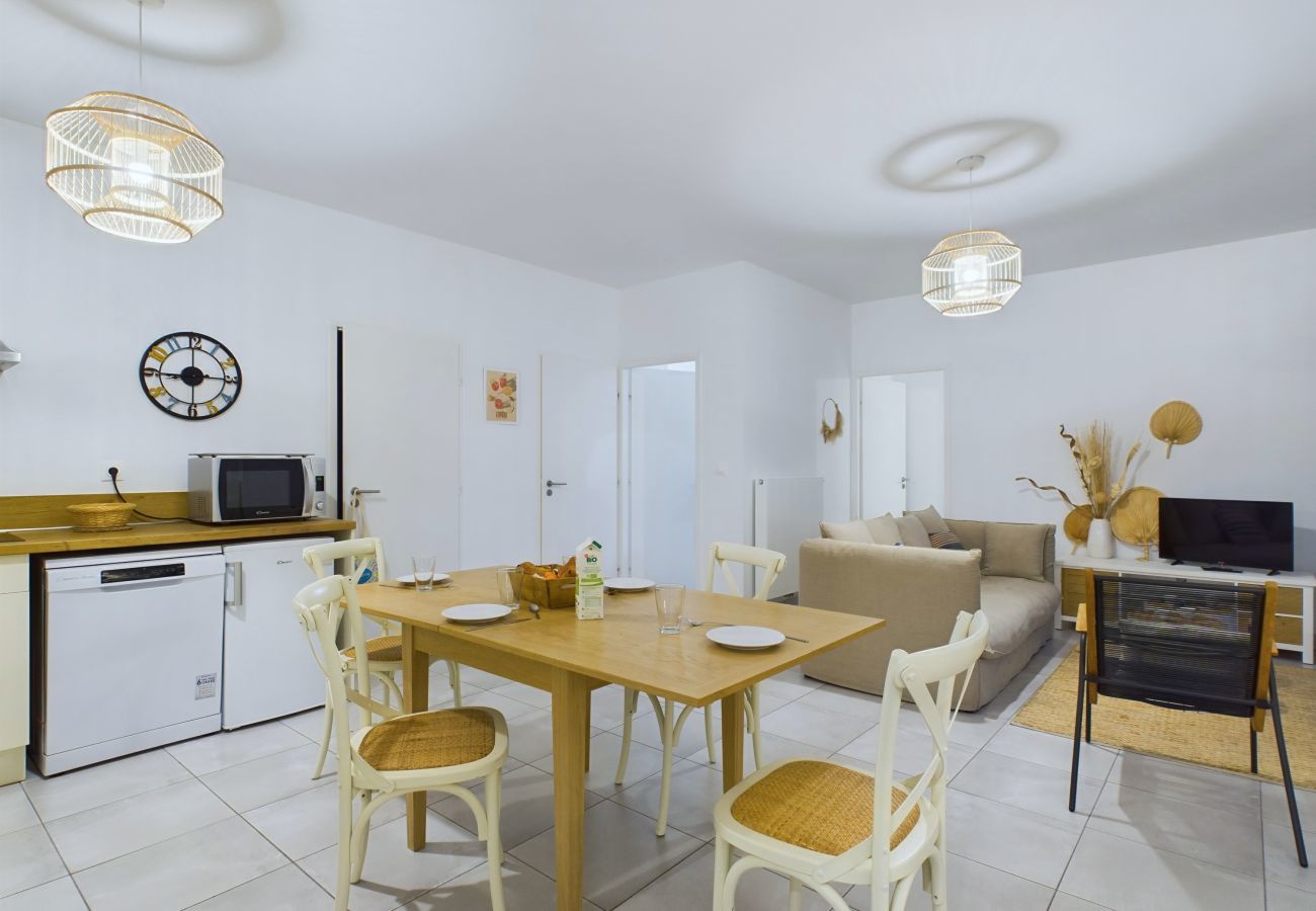 Apartment in Pléneuf-Val-André - 50m from the beach, nice flat for 6
