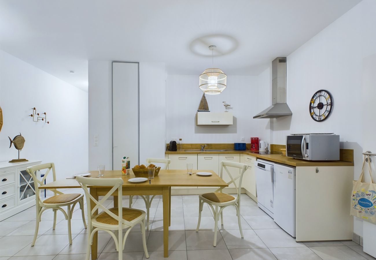 Apartment in Pléneuf-Val-André - 50m from the beach, nice flat for 6
